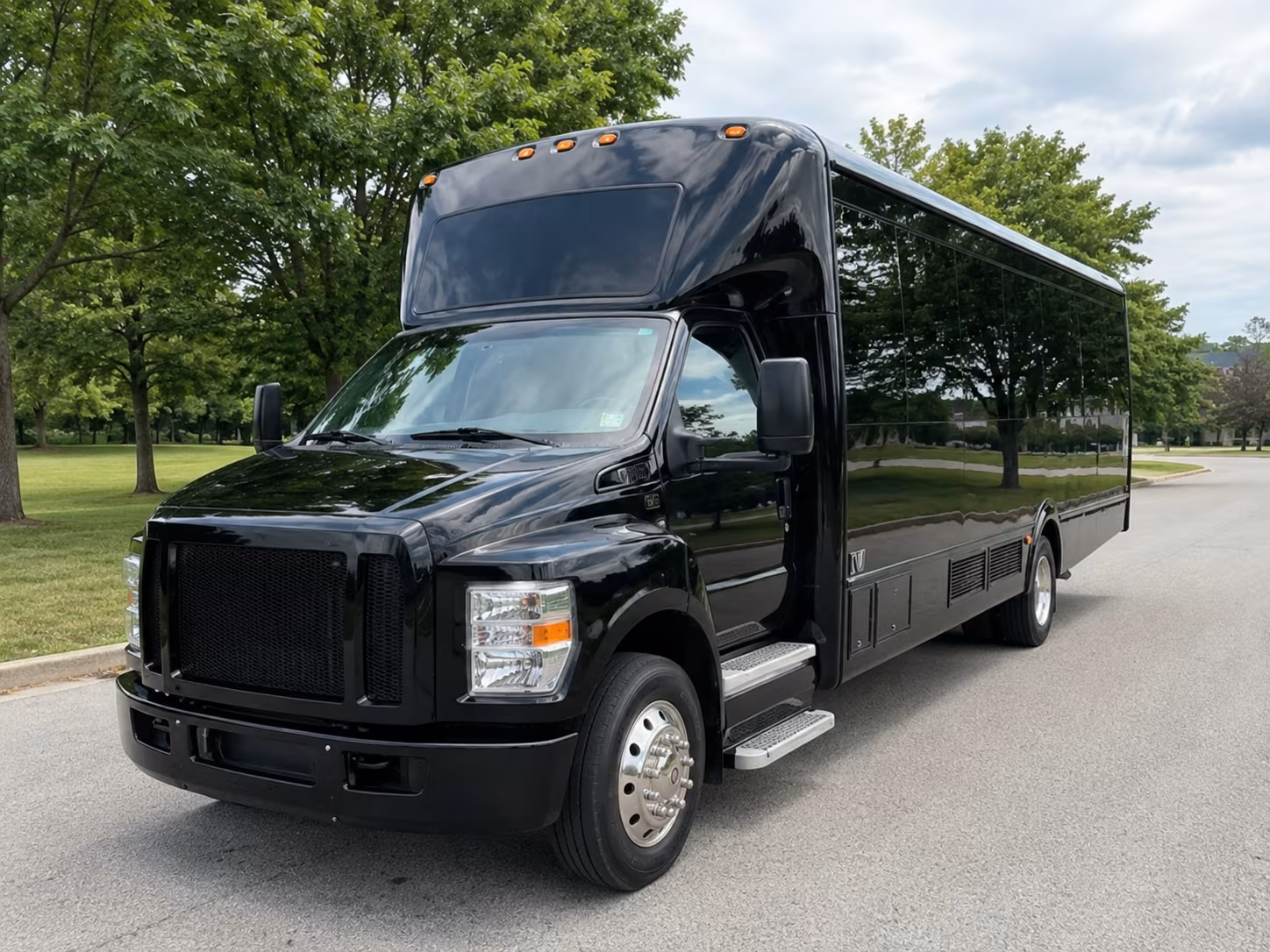 compare bus rentals in west bloomfield the easy way