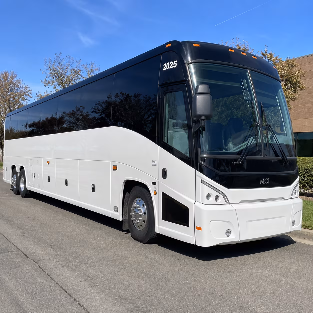 employee shuttle buses to west bloomfield office parks and business districts