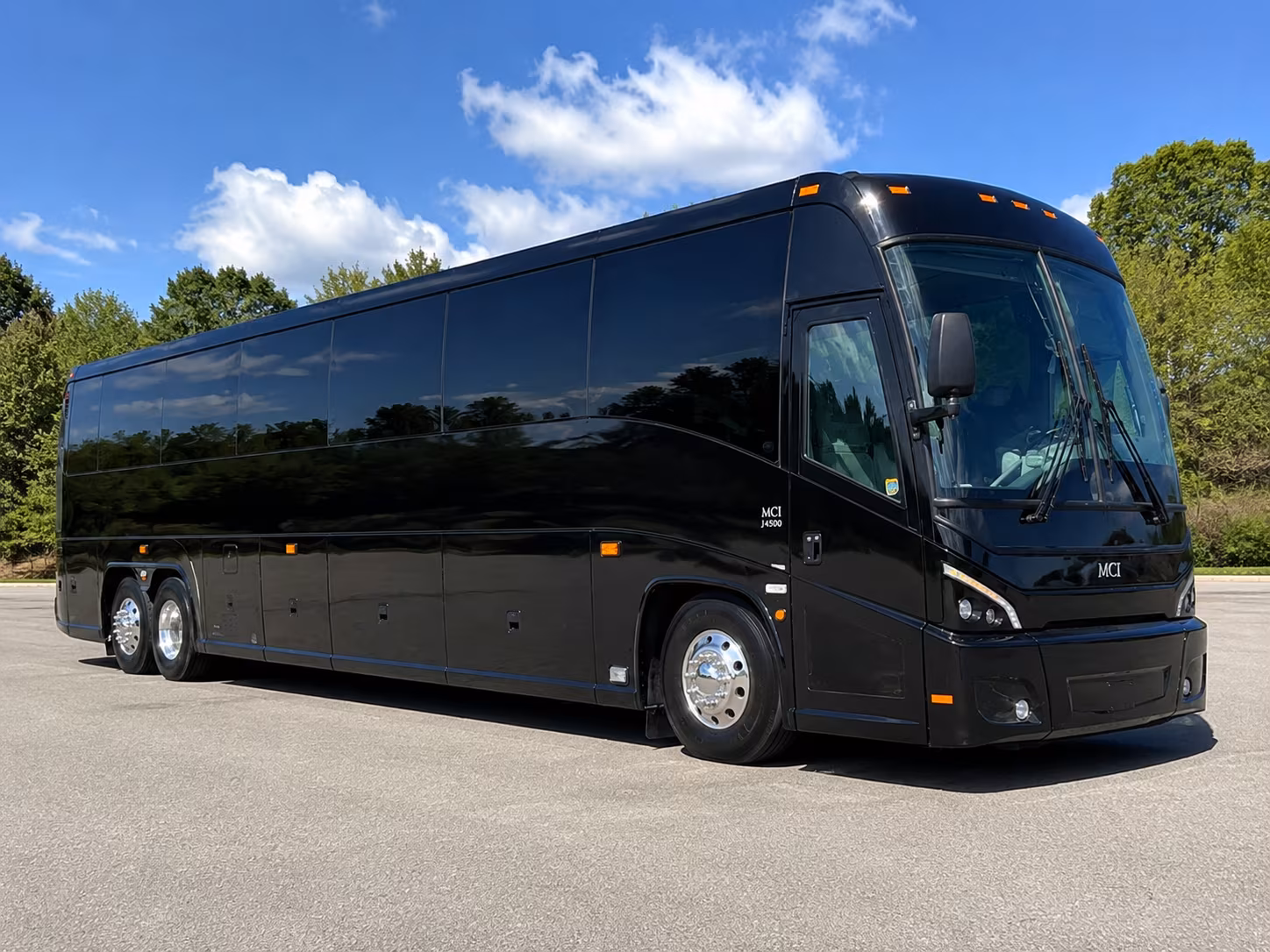 military shuttle buses for selfridge area unit transportation near west bloomfield