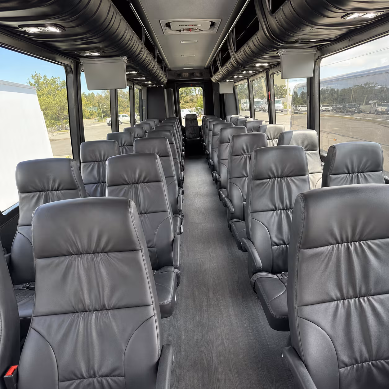 shuttle buses for wedding guests between west bloomfield hotels and venues