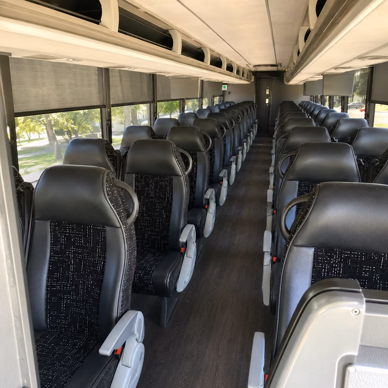 weekly worship shuttle buses for west bloomfield congregations