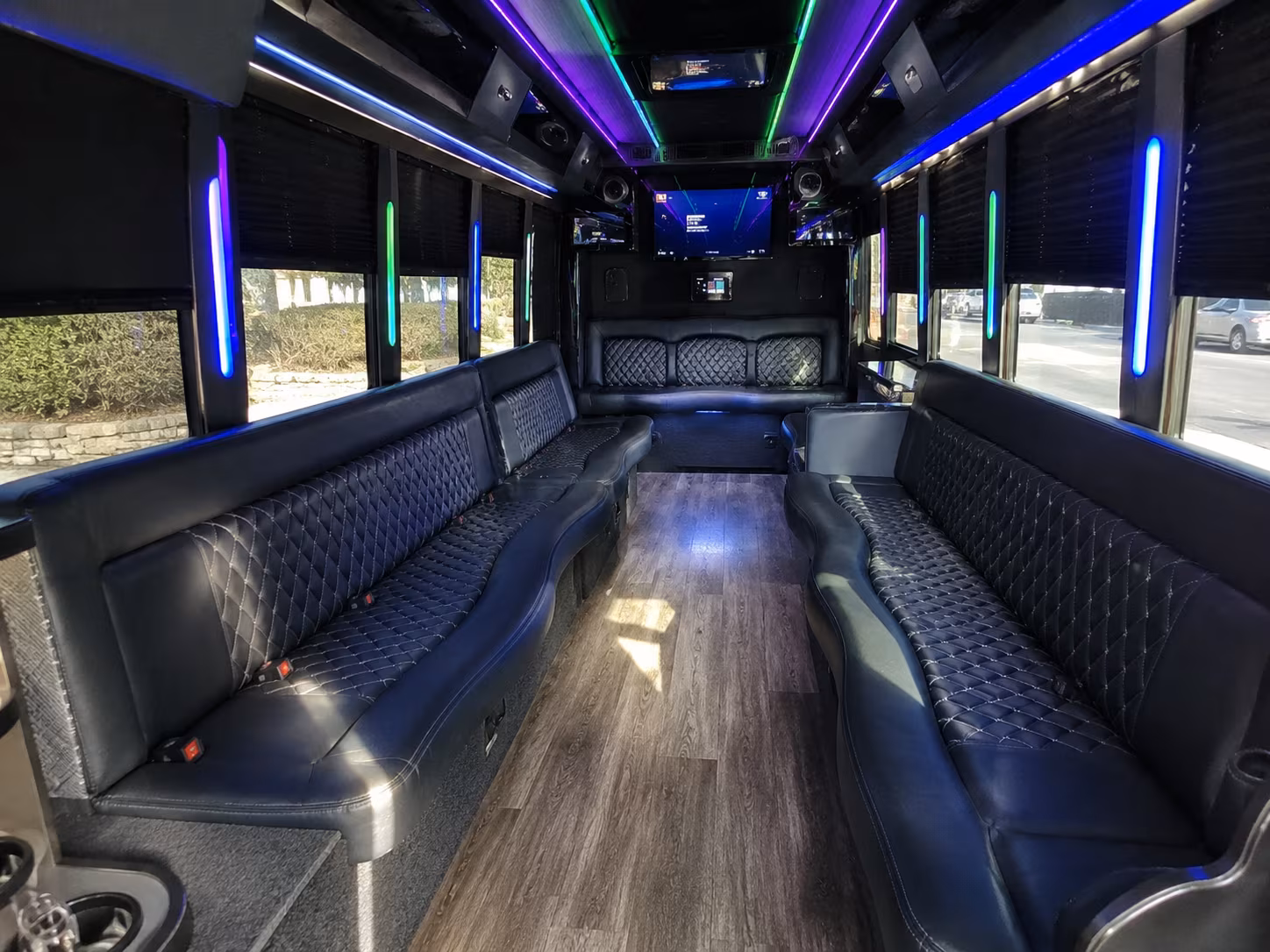 west bloomfield 15 passenger party bus interior