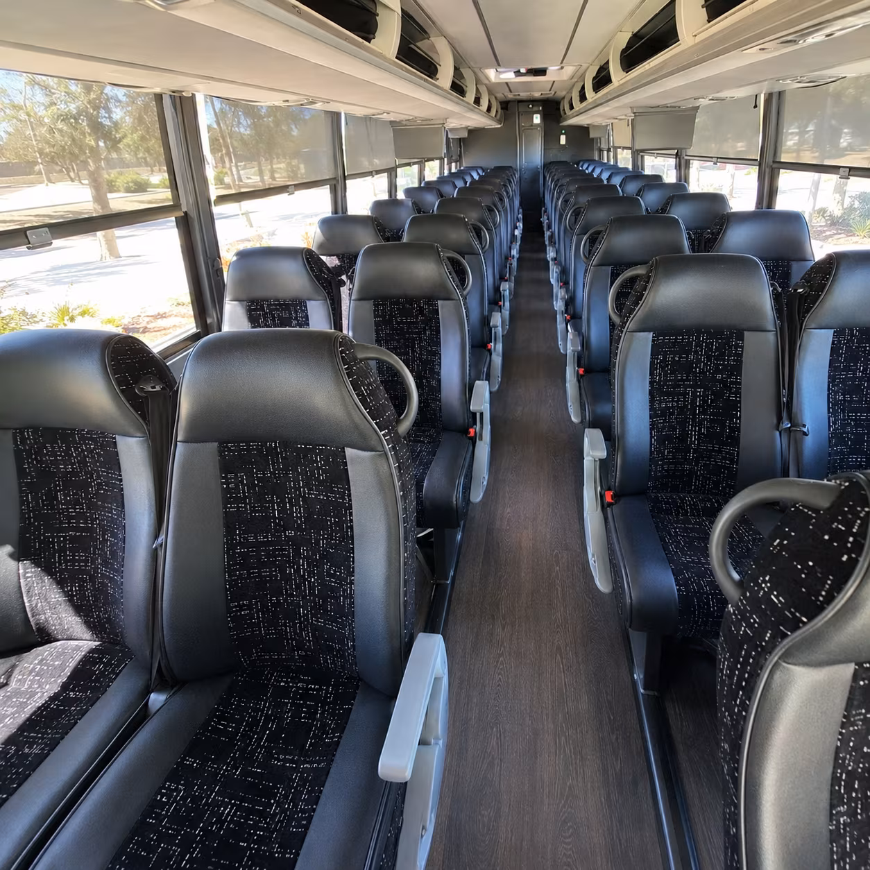 west bloomfield charter buses